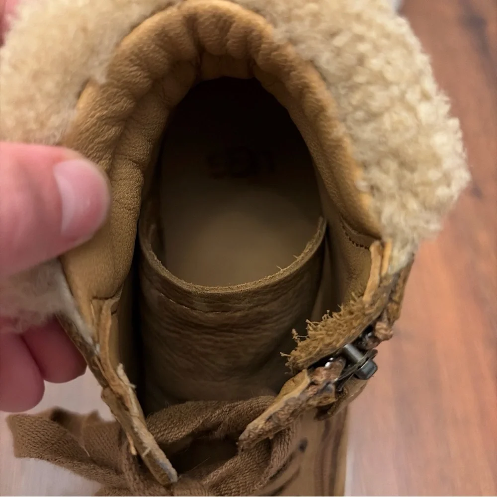 VGUC | UGG Women's Chestnut Leather High-Top Sneakers 1019716 - Picture 6 of 12